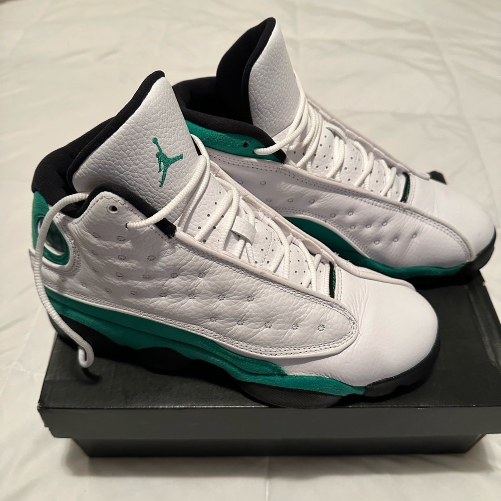 Air Jordan 13 Lucky Green